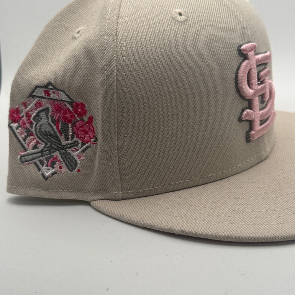 New Era 59FIFTY St Louis Cardinals Fitted Hat 7 5/8 MLB 2023 Mother's Day